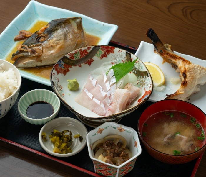 レストハウスうさぎ亭　ブリづくし定食