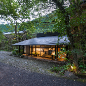 ラグジュアリーな宿に泊まりましょう 琥珀の旅 おとなの休日